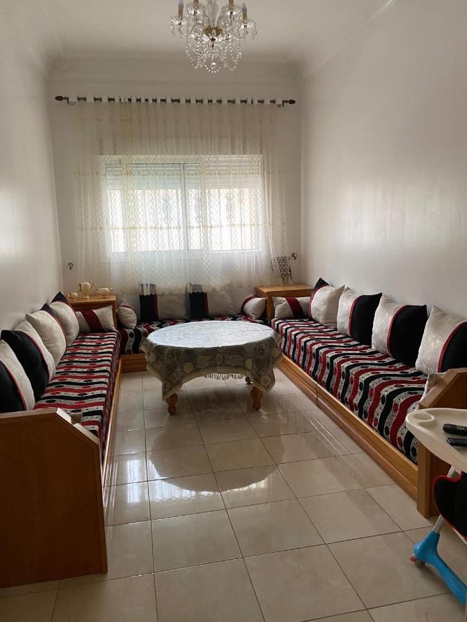 Appartement Martil 3 Chambres Proche De Centre Ville 5Mn A Pied Et La Plage 10Mn A Pied Et 10Mn De Aeroport Tetouan En Voiture Exterior photo